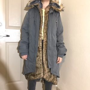 Winter parka with faux fur lining